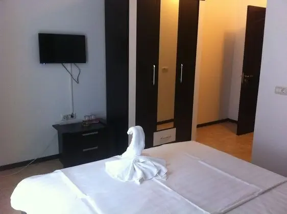Classic Tek Büyük Yataklı Oda