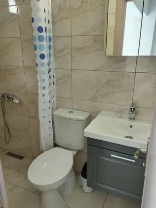 Standart Üç Kişilik Oda, Bahçe Manzaralı