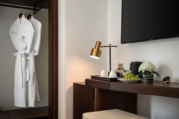 Deluxe Tek Büyük veya İki Ayrı Yataklı Oda (with View)