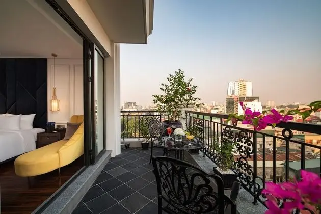Süit, Balkon (Soleil Room)