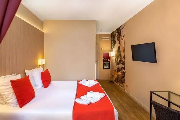 Tek Büyük Yataklı Oda