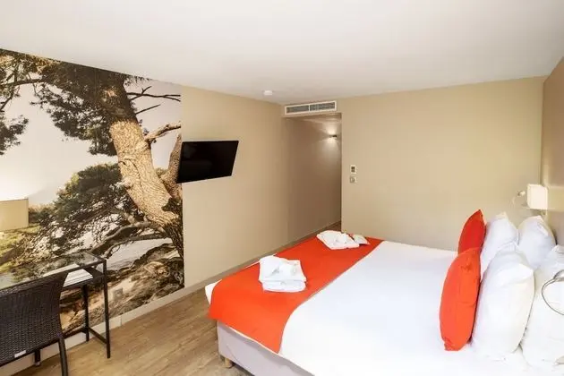 Üç Kişilik Oda, Balkon