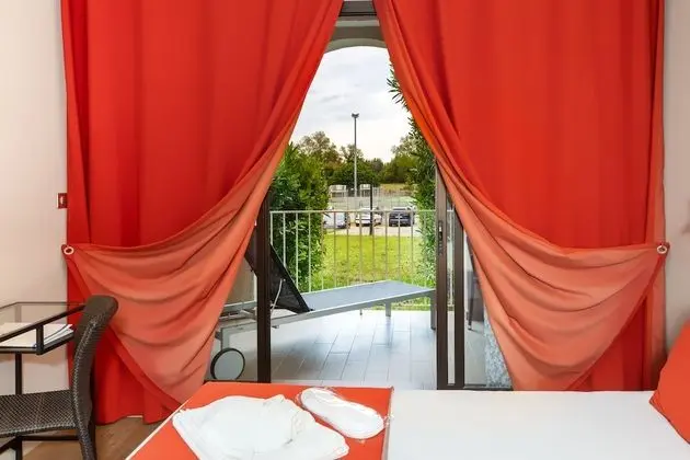 Üç Kişilik Oda, Balkon