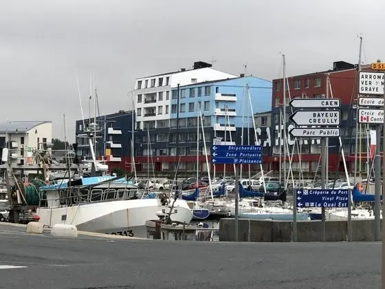 Apart Daire, Banyolu/Duşlu (Soleil et Bateaux)