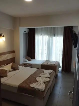 Standard Tek Büyük veya İki Ayrı Yataklı Oda