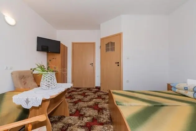 Üç Kişilik Oda, Balkon