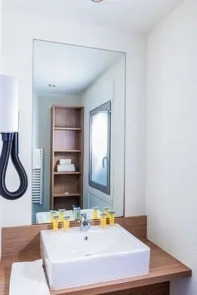 Apart Daire, 2 Yatak Odası, Göl Manzaralı
