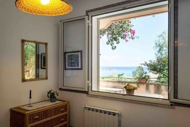 Apart Daire, 2 Yatak Odası, Teras, Deniz Manzaralı (2)