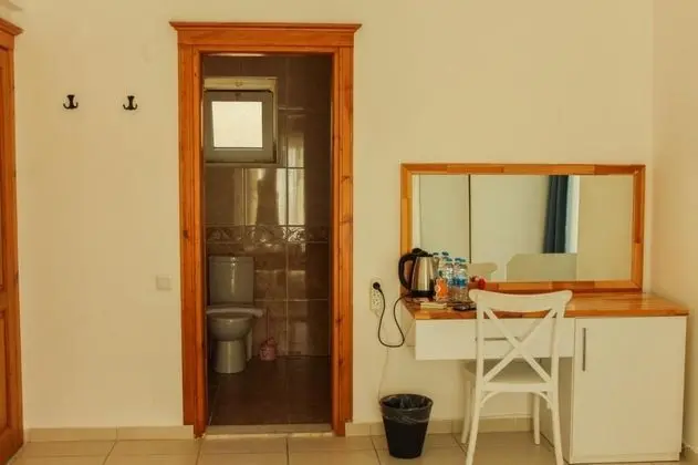 Junior Oda, Deniz ve Dağ Manzaralı, Balkonlu