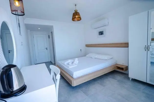 Standart Oda, Deniz Manzaralı, Balkonlu