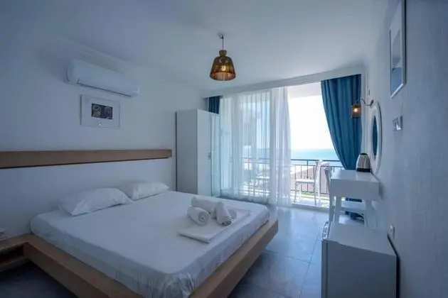 Standart Oda, Deniz Manzaralı, Balkonlu