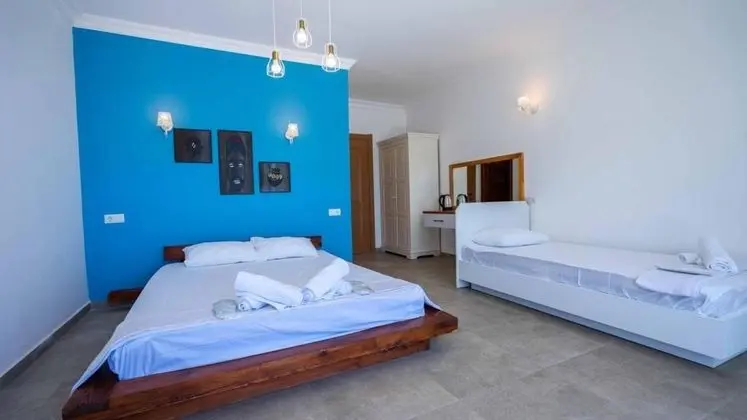 Suite Oda Balkonlu, Deniz ve Dağ Manzaralı, Balkonlu