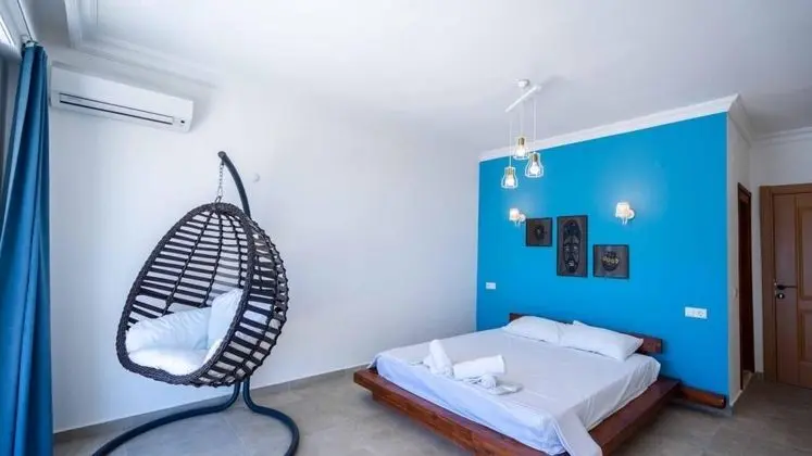 Suite Oda Balkonlu, Deniz ve Dağ Manzaralı, Balkonlu