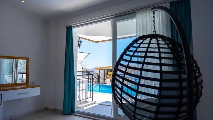 Superior, Deniz Manzaralı, Balkonlu