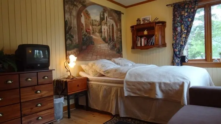 Comfort Tek Büyük Yataklı Oda