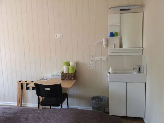 Tek Büyük Yataklı Oda, Ortak Banyo