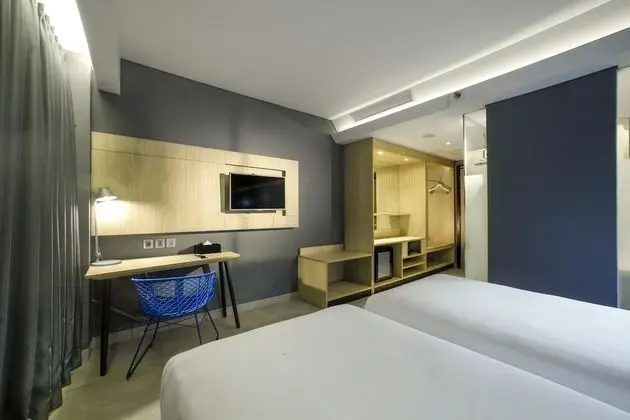 Deluxe Double or Twin Room with Balcony (Solia Premier)