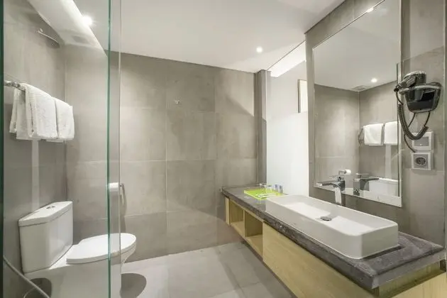 Deluxe Pool Access (Solia Premier Pool Access)