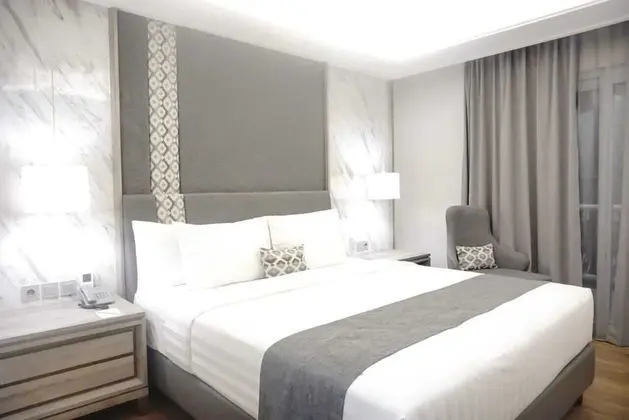 Deluxe Oda, 1 En Büyük (King) Boy Yatak, Balkon