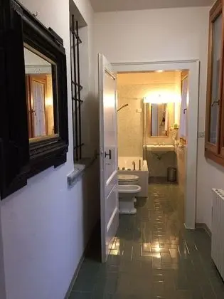 Deluxe Tek Büyük Yataklı Oda (2 Adults)