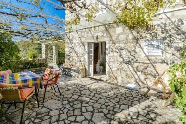 Villa (Two Bedroom Apartment with Terrace an)