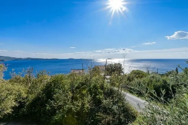 Villa (Two Bedroom Apartment with Terrace an)