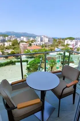 Comfort Tek Büyük Yataklı Oda, Deniz Manzaralı
