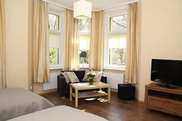 Double Room (2)