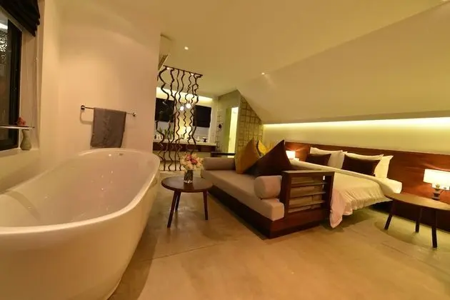Solitaire Suite, 1 King Bed, Balcony