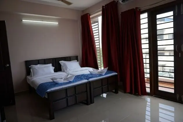 Deluxe Tek Büyük Yataklı Oda, Balkon, Köşe