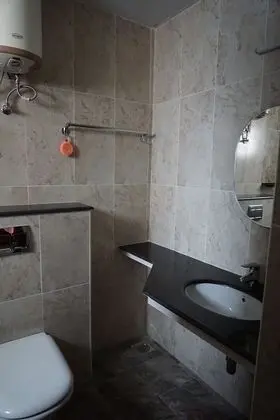 Deluxe Tek Büyük Yataklı Oda, Balkon, Köşe