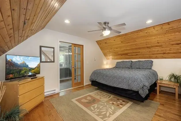 Ev, Birden Çok Yatak, Sıcak Su Havuzu