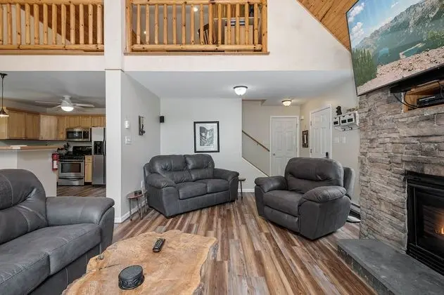 Ev, Birden Çok Yatak, Sıcak Su Havuzu