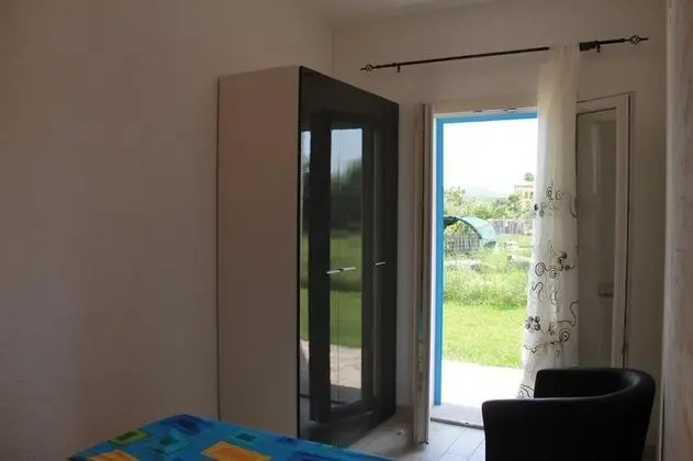 Tek Büyük Yataklı Oda, Özel Banyo (Blu)