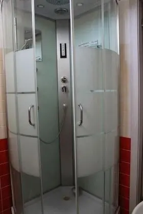 Tek Büyük Yataklı Oda, Özel Banyo (Blu)