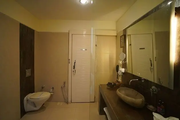 Premier Kır Evi, 1 En Büyük (King) Boy Yatak, Buzdolabı