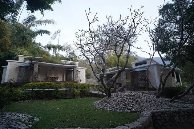 Superior Kır Evi
