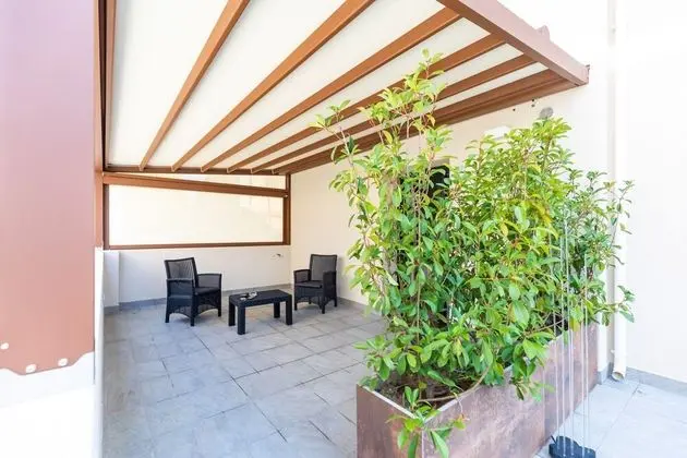 Deluxe Tek Büyük Yataklı Oda, Veranda, Zemin Kat