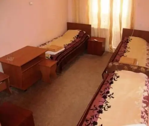 Üç Kişilik Oda