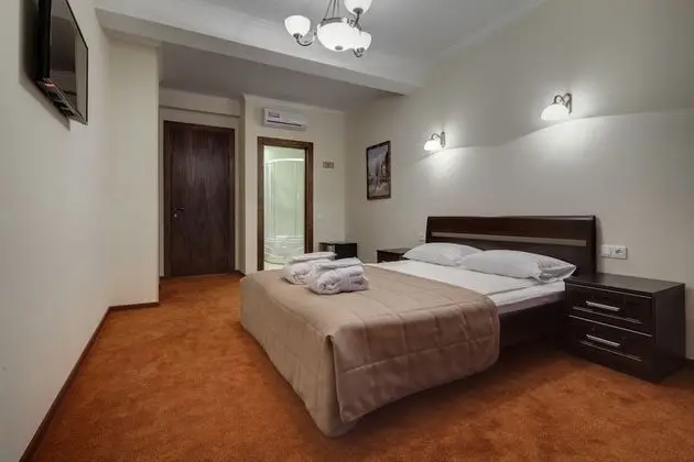 Standard Tek Büyük Yataklı Oda