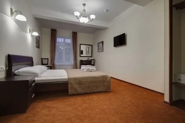 Standard Tek Büyük Yataklı Oda