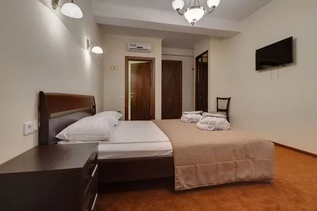 Standard Tek Büyük Yataklı Oda