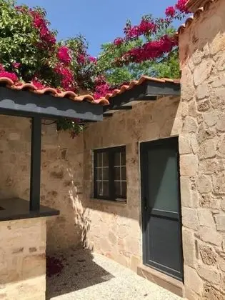Comfort Tek Büyük veya İki Ayrı Yataklı Oda