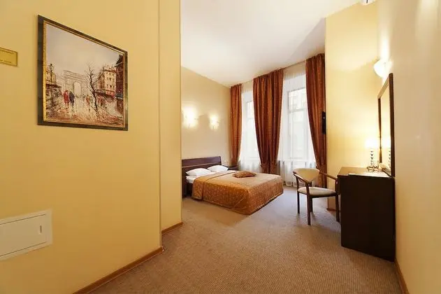 Comfort Tek Büyük Yataklı Oda