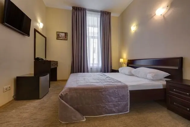 Comfort Tek Büyük Yataklı Oda