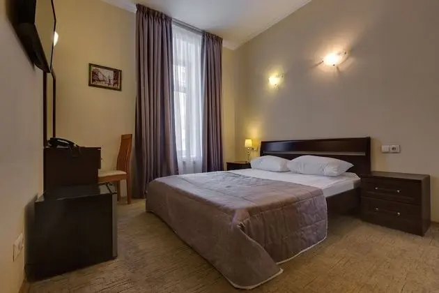 Comfort Tek Büyük Yataklı Oda