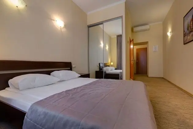 Comfort Tek Büyük Yataklı Oda
