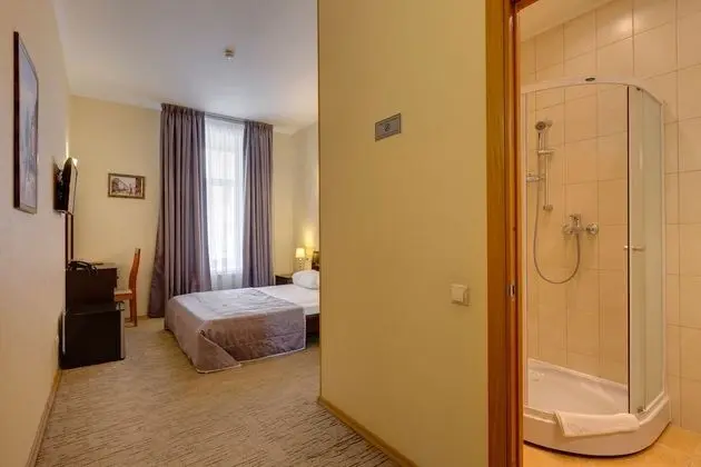 Comfort Tek Büyük Yataklı Oda