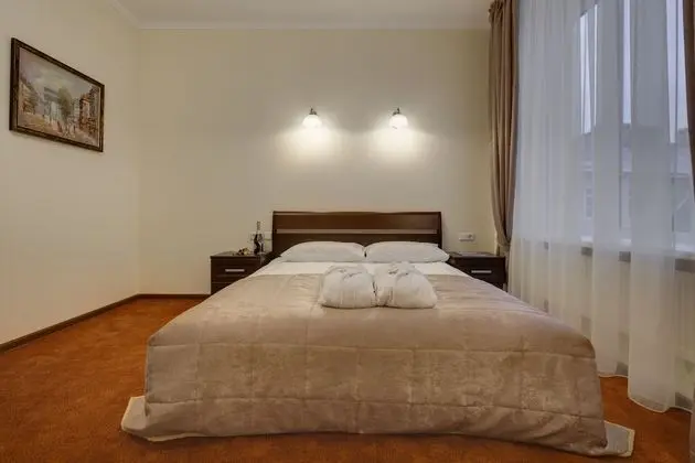 Standard Tek Büyük Yataklı Oda