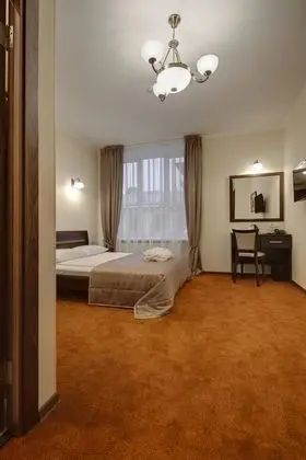 Standard Tek Büyük Yataklı Oda